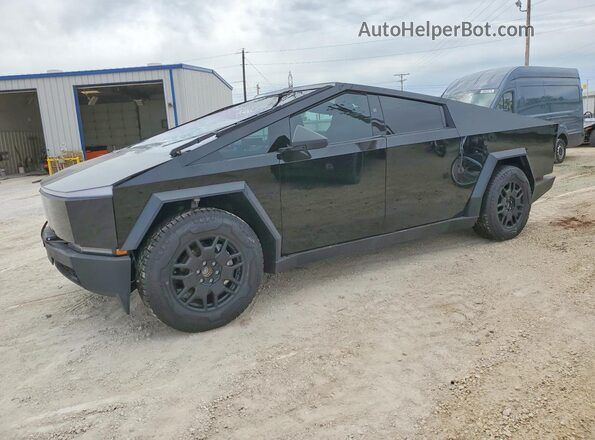7G2CEHEEXRA025241 2024 TESLA CYBERTRUCK Черный Передняя левая четверть