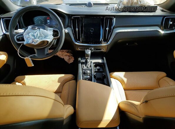 7JRA22TL5LG037400 2020 VOLVO S60 Черный Вид панели приборов