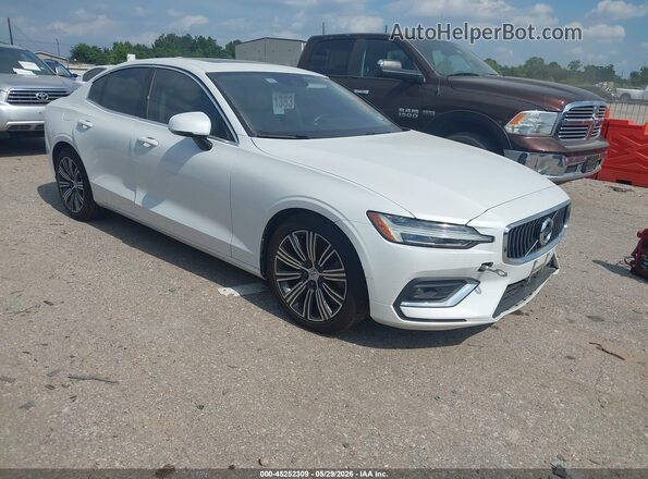 7JRA22TL8LG036662 2020 VOLVO S60 Белый Передняя правая четверть