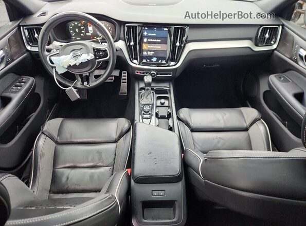 7JRA22TM6KG014005 2019 VOLVO S60 Белый Вид панели приборов
