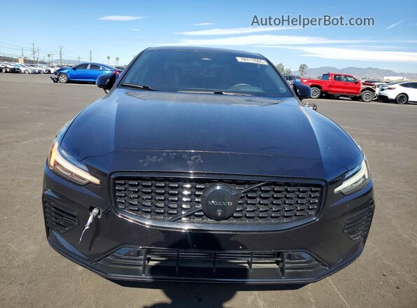 7JRH60FH4RG284463 2024 VOLVO S60 Черный Вид спереди