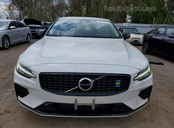 7JRH60FK5RG317871 2024 VOLVO S60 White Widok z przodu