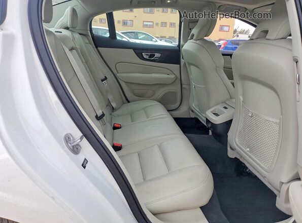 7JRL12FL6RG310344 2024 VOLVO S60 White Vista de los asientos traseros