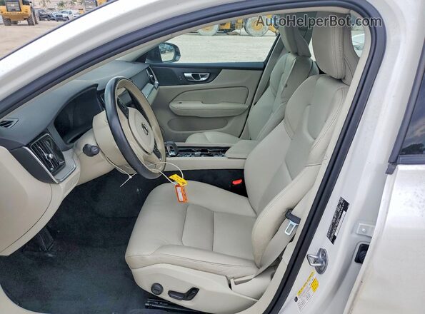 7JRL12FL6RG310344 2024 VOLVO S60 White Vista interior delantera