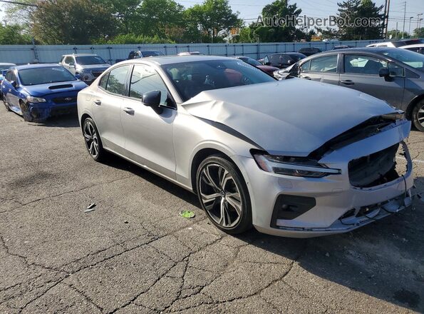 7JRL12FL7RG280108 2024 VOLVO S60 Silver Delantero derecho