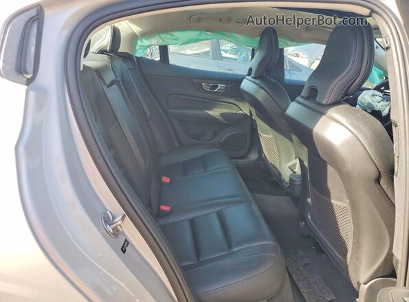 7JRL12FL7RG280108 2024 VOLVO S60 Silver Vista de los asientos traseros