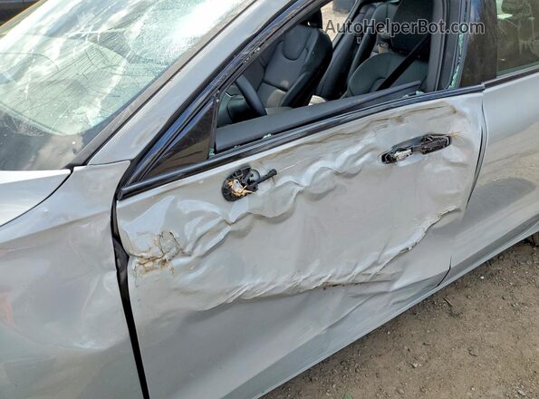 7JRL12GJ1SG362578 2025 VOLVO S60 Серебряный Вид салона спереди