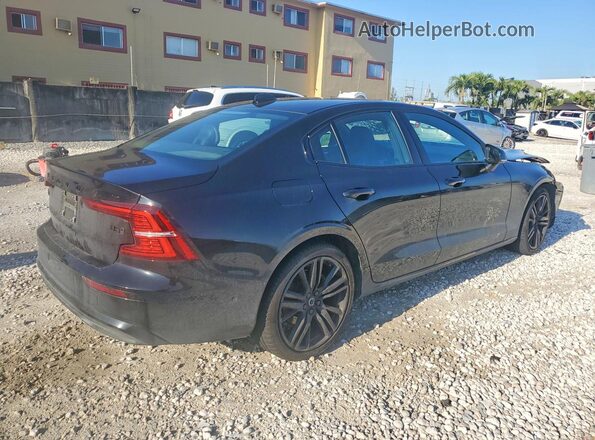 7JRL12THXRG289238 2024 VOLVO S60 Black Trasero derecho