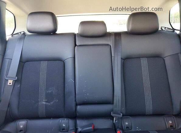 7MMVAABWXSN130805 2025 MAZDA CX-5 Gray Widok tylnych siedzeń