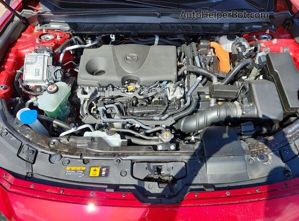 7MMVAAEW7TN145436 2026 MAZDA CX-5 Burgundy Vista del compartimento del motor