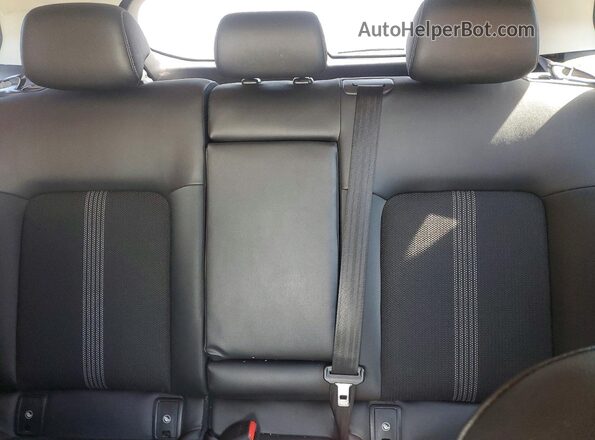 7MMVABBM4RN244443 2024 MAZDA CX-5 White Vista de los asientos traseros