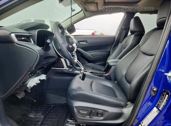 7MUDAAAG3PV052994 2023 TOYOTA LL Blue Widok wnętrza z przodu