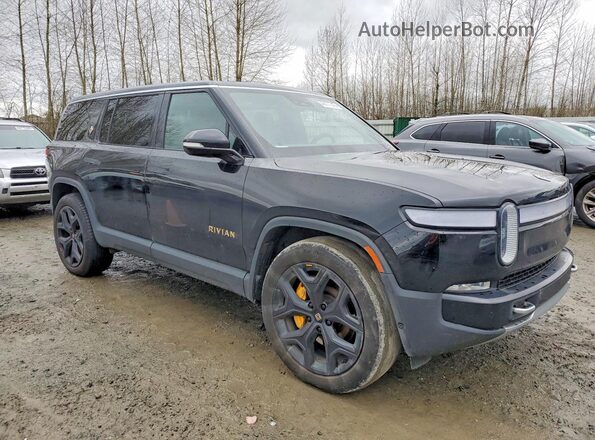 7PDSGABA1PN029318 2023 RIVIAN R1S Черный Передняя правая четверть