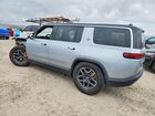 2024 Rivian R1s Adventure Серый vin: 7PDSGABA2RN037012