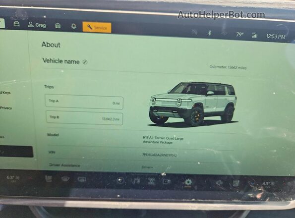 7PDSGABA2RN037012 2024 RIVIAN R1S Серый Вид щитка приборов
