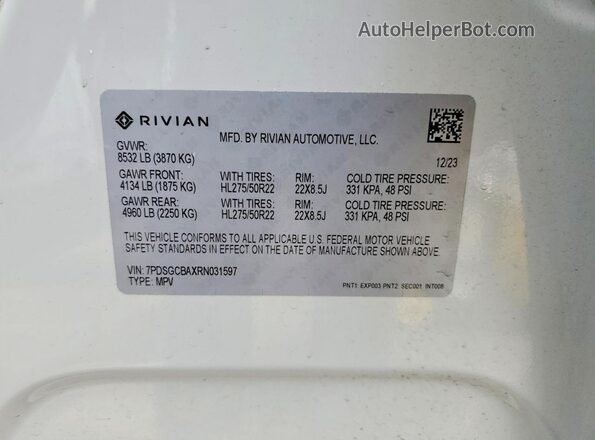 7PDSGCBAXRN031597 2024 RIVIAN R1S Белый Вид наклейки с VIN-кодом