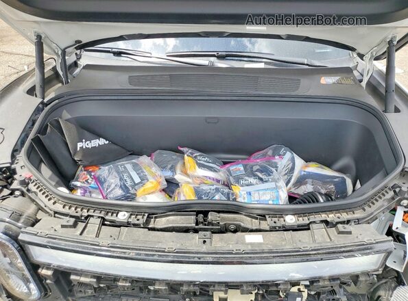 7PDSGCBAXRN031597 2024 RIVIAN R1S Белый Вид подкапотного пространства