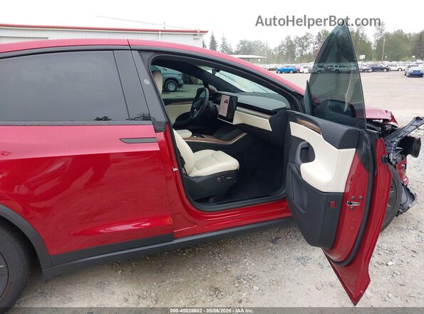 7SAXCAE52SF469744 2025 TESLA MODEL X Красный Вид салона спереди