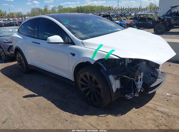 7SAXCBE5XPF377150 2023 TESLA MODEL X White Przód prawy