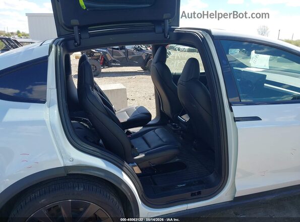 7SAXCBE5XPF377150 2023 TESLA MODEL X White Widok naklejki z numerem VIN