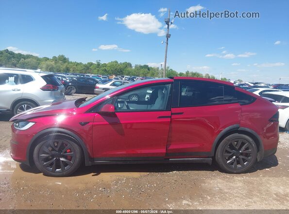 7SAXCBE60PF426137 2023 TESLA MODEL X Красный Панорамный вид салона 360°
