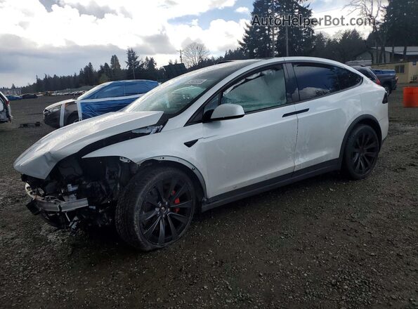 7SAXCBE62RF453942 2024 TESLA MODEL White Передня ліва чверть