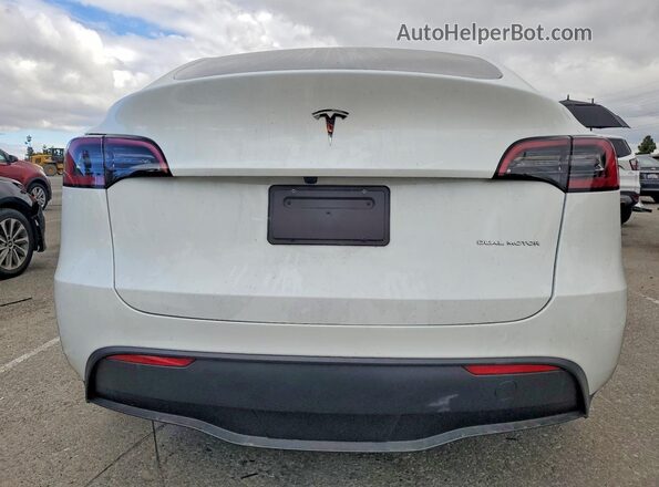 7SAYGAEE0RF984681 2024 TESLA MODEL White Vista trasera