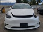 2024 Tesla Model Y White vin: 7SAYGAEE0RF984681