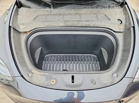 7SAYGAEE1SF287753 2025 TESLA MODEL Угольный Вид подкапотного пространства