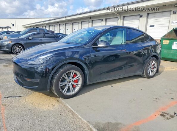 7SAYGAEE2RF068746 2024 TESLA MODEL Black Front left