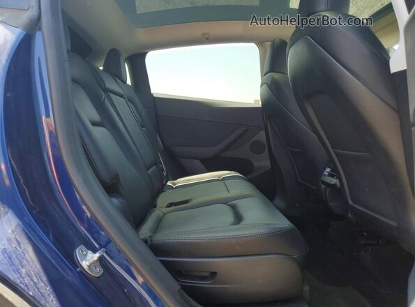 7SAYGAEE3PF903928 2023 TESLA MODEL Blue Вид задньої частини салону