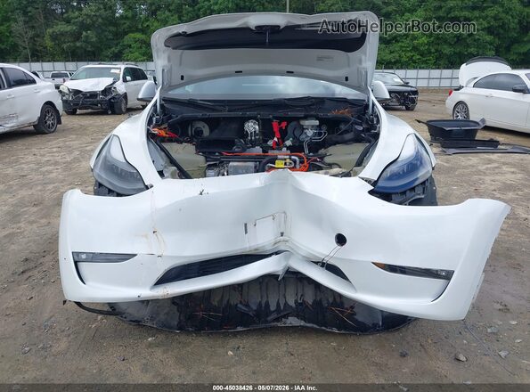 7SAYGAEE4PF769737 2023 TESLA MODEL Y White Vista frontal