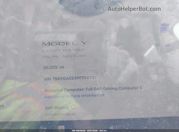 7SAYGAEE4PF769737 2023 TESLA MODEL Y White Vista de los asientos traseros