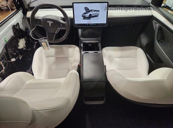 7SAYGAEE4RF176558 2024 TESLA MODEL White Dashboard view