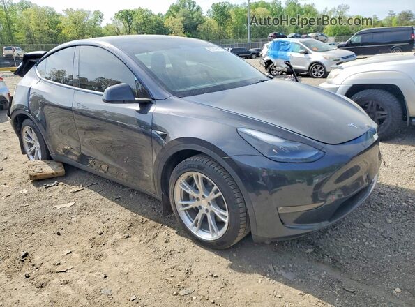 7SAYGAEE4RF988684 2024 TESLA MODEL Gray Передня права чверть