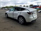 2022 Tesla Model Y Белый vin: 7SAYGAEE5NF338174