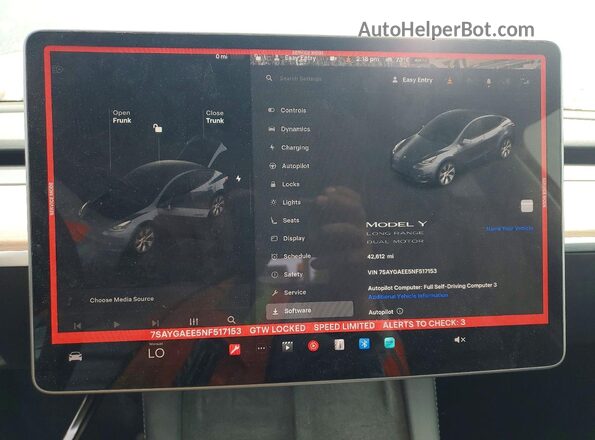 7SAYGAEE5NF517153 2022 TESLA MODEL Gray ხელსაწყოთა პანელის ხედი