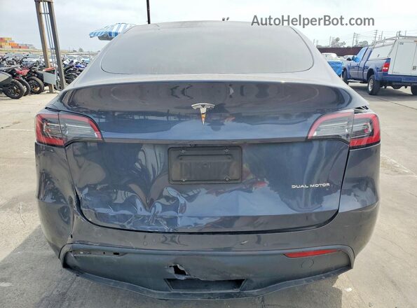 7SAYGAEE5NF517153 2022 TESLA MODEL Gray უკანა ხედი