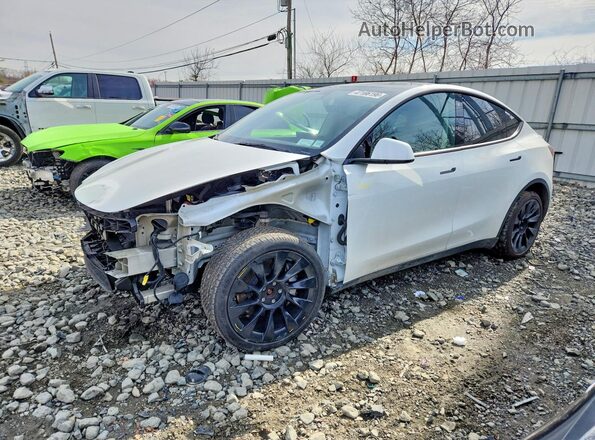 7SAYGAEE6NF523964 2022 TESLA MODEL Белый Передняя левая четверть