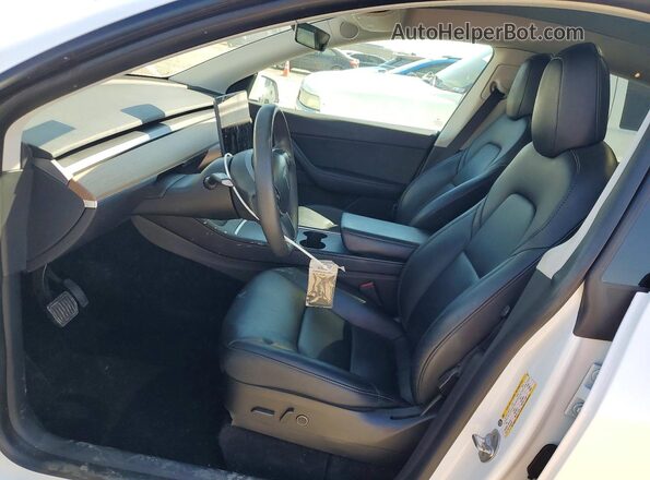 7SAYGAEE7NF363478 2022 TESLA MODEL Белый Вид салона спереди