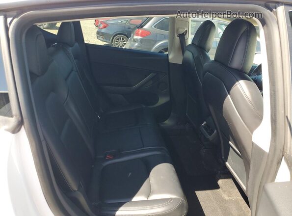 7SAYGAEE7NF363478 2022 TESLA MODEL Белый Вид задней части салона