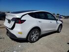 2022 Tesla Model Y Белый vin: 7SAYGAEE7NF363478