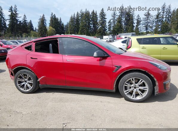 7SAYGAEE7PF709743 2023 TESLA MODEL Y Красный Панорамный вид салона 360°