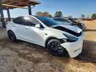 2023 Tesla Model Y Белый vin: 7SAYGAEEXPF598556