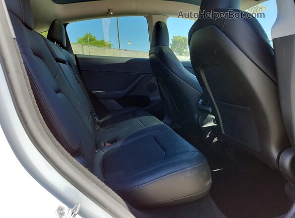 7SAYGDED0RF118813 2024 TESLA MODEL Белый Вид задних сидений
