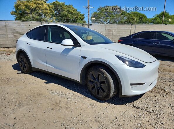 7SAYGDED0RF118813 2024 TESLA MODEL Белый Передняя правая четверть