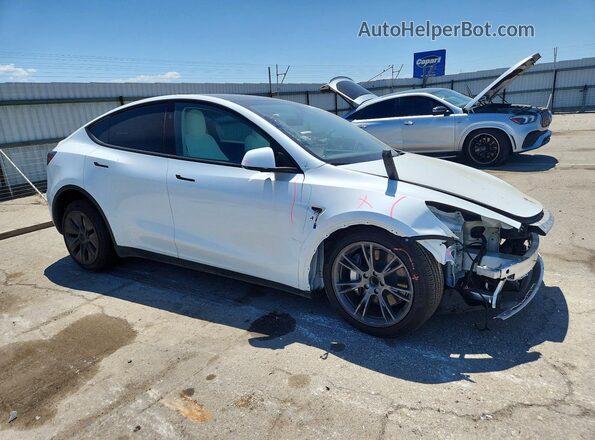 7SAYGDED0SF228833 2025 TESLA MODEL White Front right