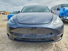 2024 Tesla Model Y Gray vin: 7SAYGDED2RA334658