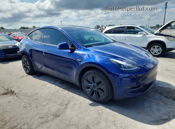 7SAYGDED2RF155667 2024 TESLA MODEL Blue Front right