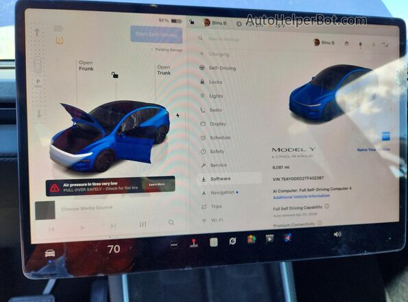 7SAYGDED2TF432387 2026 TESLA MODEL Blue Սարքավորումների վահանակի տեսք